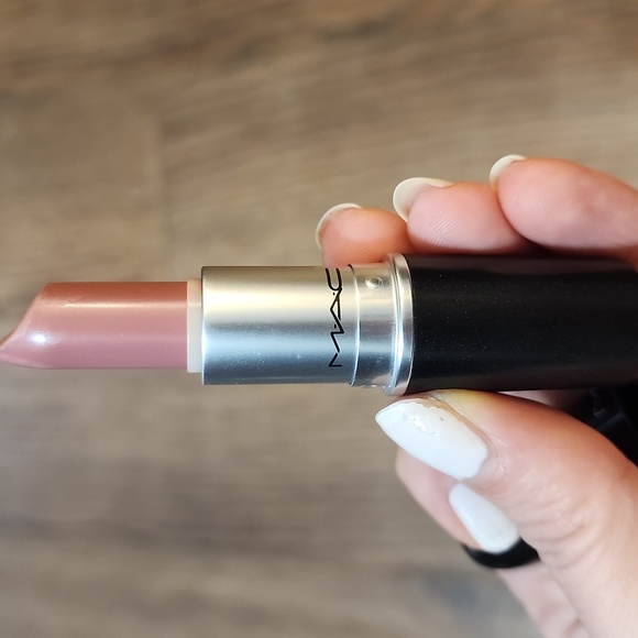 MAC MMMMM Lipstick - Picture 3 of 4